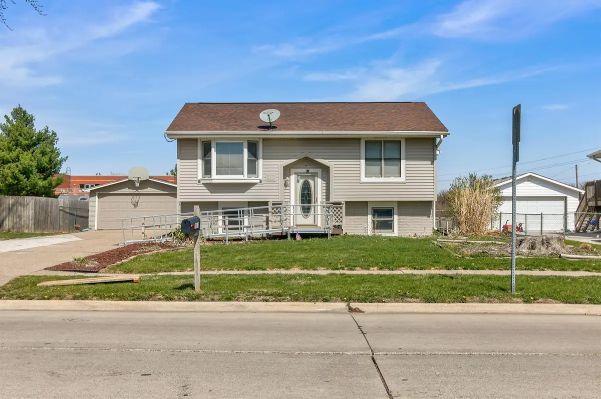 1113 Gordon Avenue, Norwalk, IA 50211 - #1