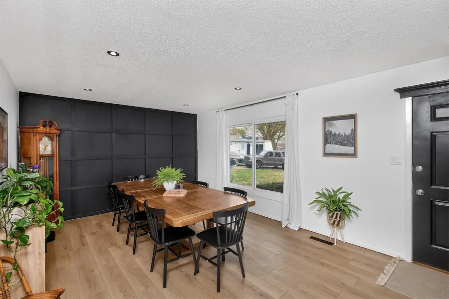 2429 Walnut Street, West Des Moines, IA 50265 - #2