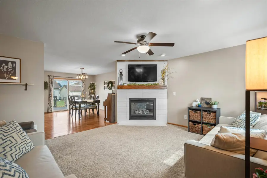 12323 Tanglewood Drive, Urbandale, IA 50323 - #3