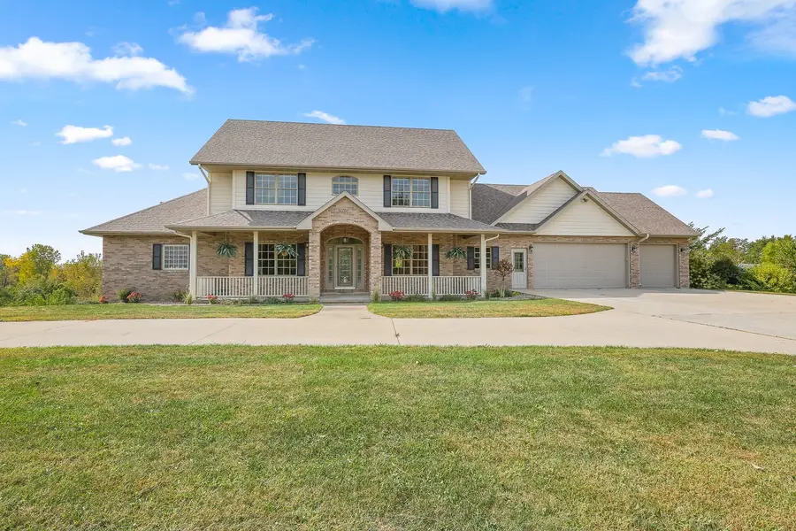 653 180th Avenue, Pella, IA 50219 - #2