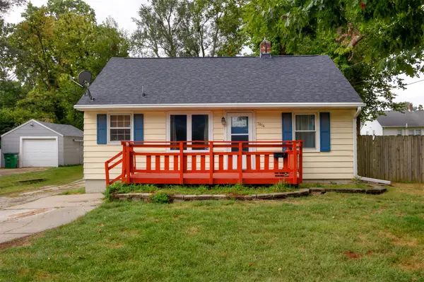 3814 67th Street, Urbandale, IA 50322