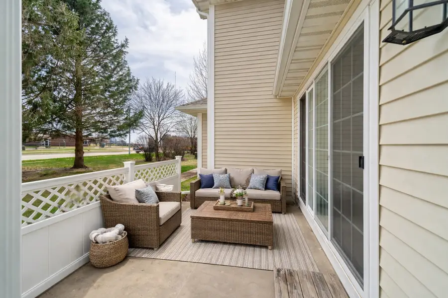 9916 Sunflower Place, Johnston, IA 50131 - #2