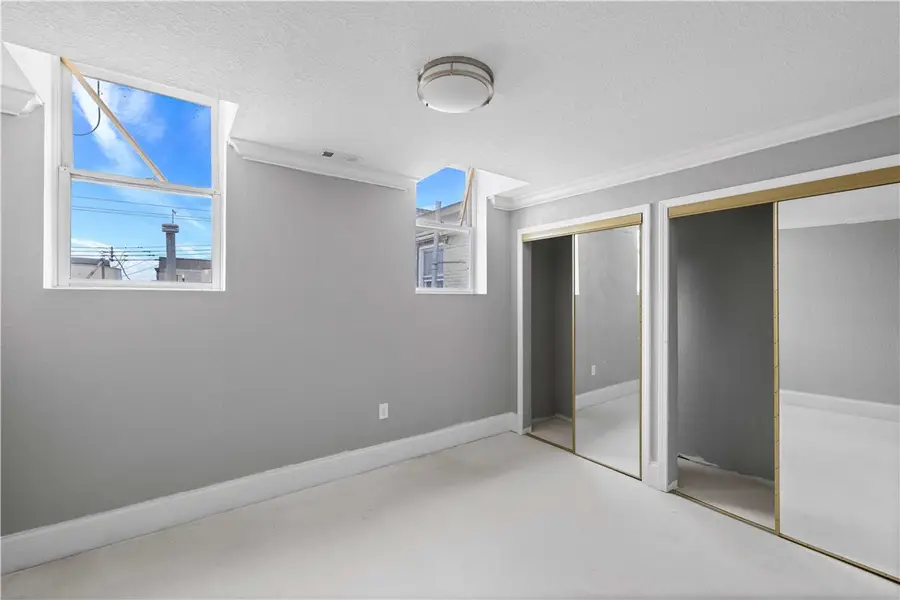 104 1st Avenue E #1, Newton, IA 50208 - #3