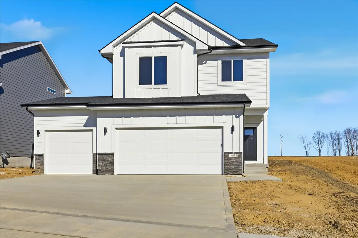 5664 Brookview Avenue, Des Moines, IA 50317 - #1