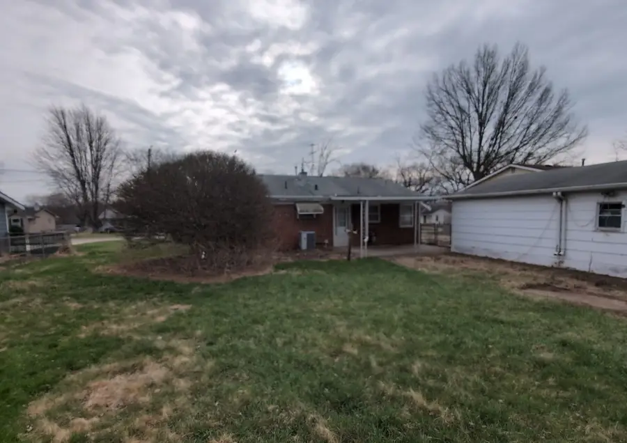 3920 80th Street, Urbandale, IA 50322 - #3