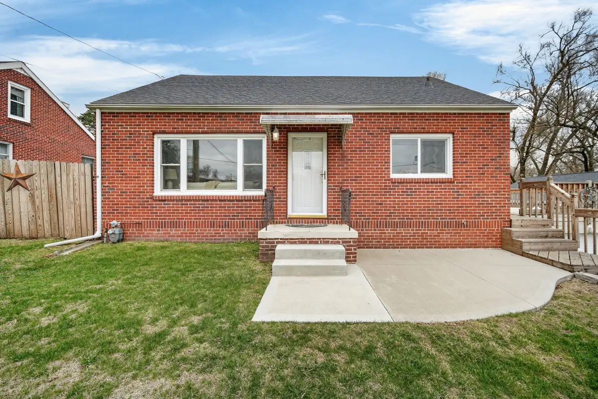 2500 Watrous Avenue, Des Moines, IA 50321 - #1