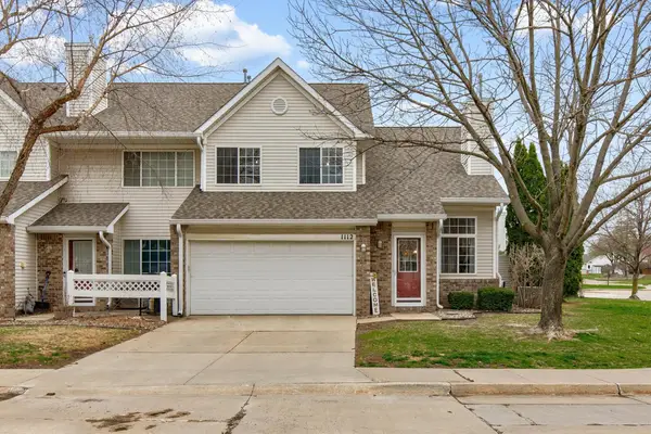 150 S Prairie View Drive #1112, West Des Moines, IA 50266