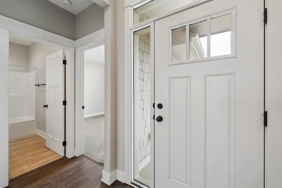 14319 Holcomb Avenue, Urbandale, IA 50323 - #2