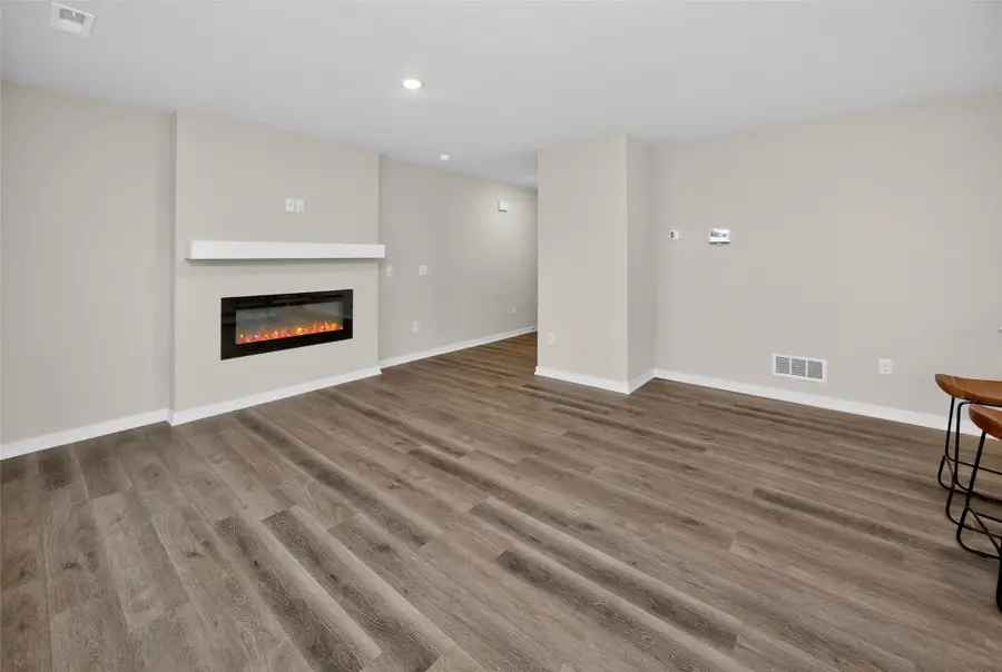 2569 SE Hawkins Avenue, West Des Moines, IA 50061 - #3