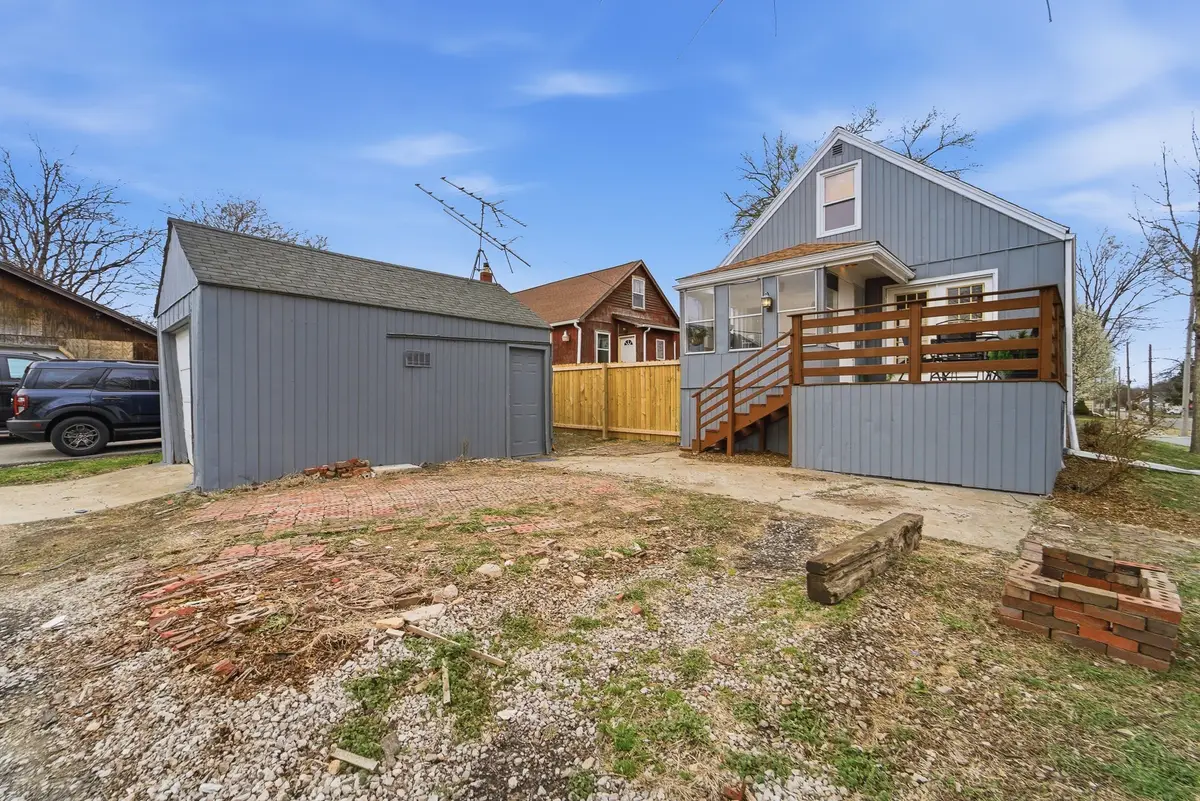 3200 Oxford Street, Des Moines, IA 50313 - #1