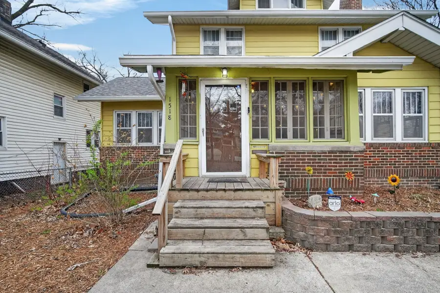 1518 E 9th Street, Des Moines, IA 50316 - #3