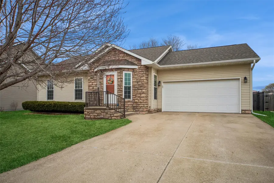 301 N 15th Avenue, Winterset, IA 50273 - #2