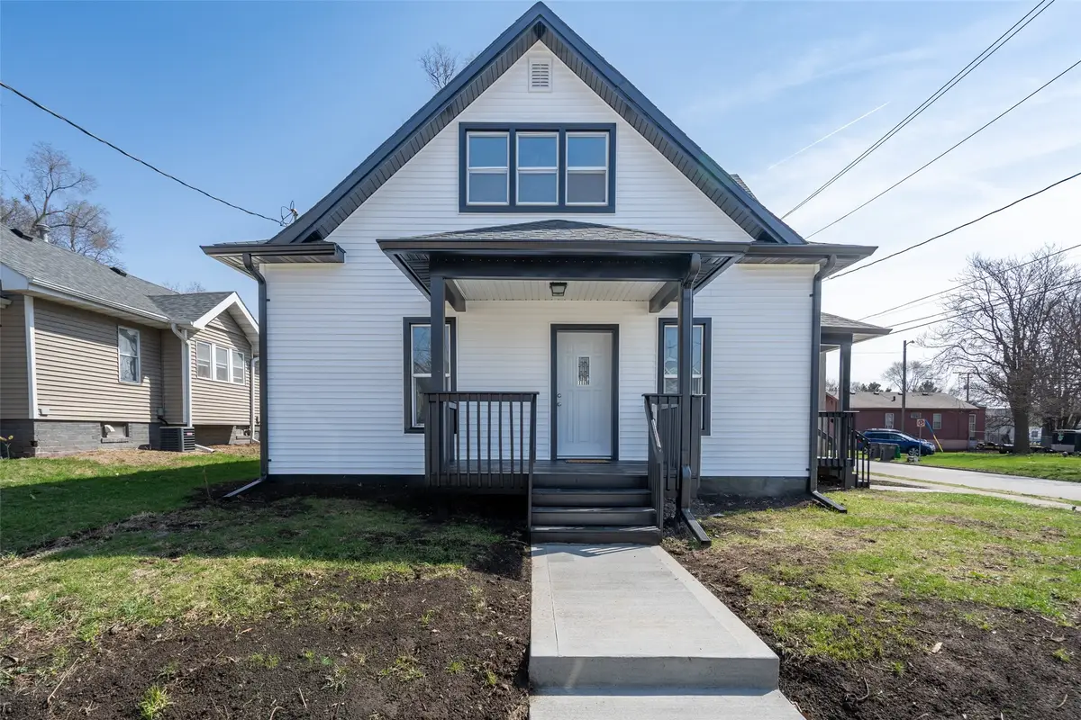 2901 4th Street, Des Moines, IA 50313 - #1