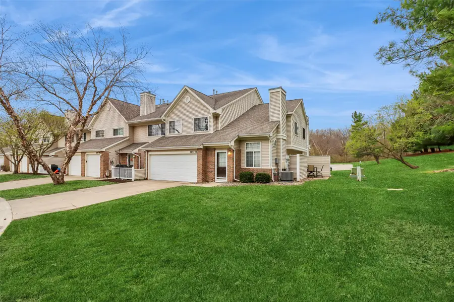 2247 Grand Avenue #12, West Des Moines, IA 50265 - #2