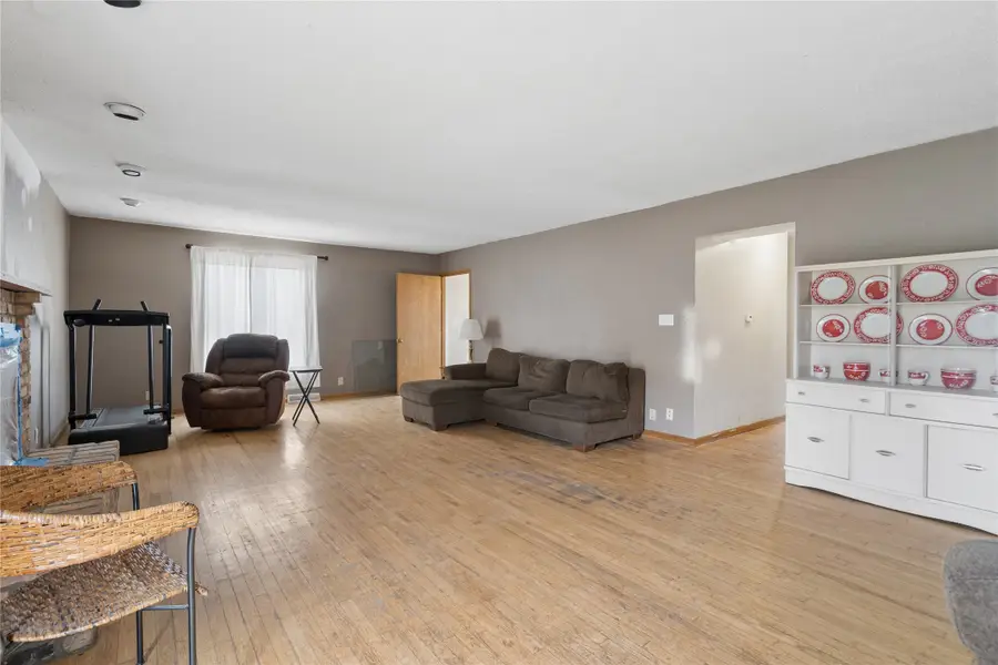 217 9th Street, West Des Moines, IA 50265 - #2