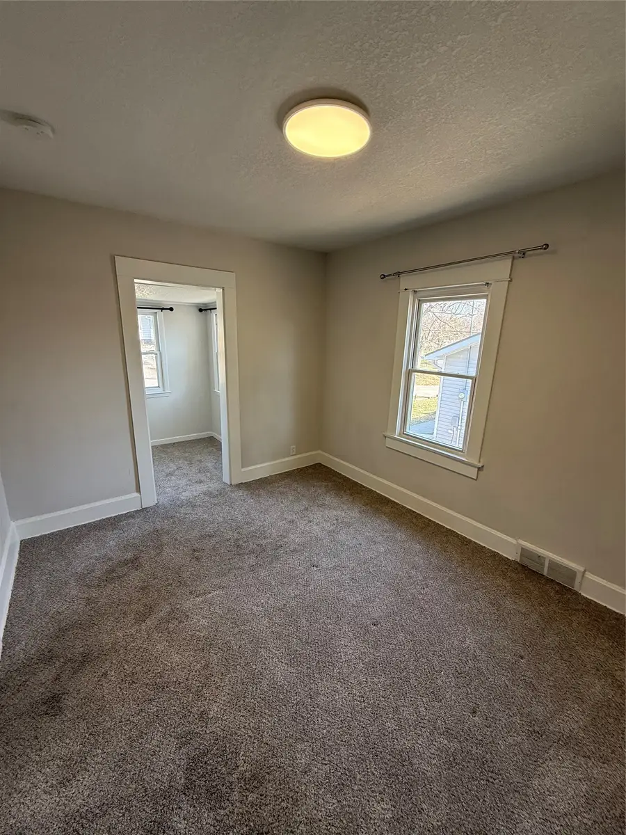 700 Kirkwood Avenue, Des Moines, IA 50315 - #3