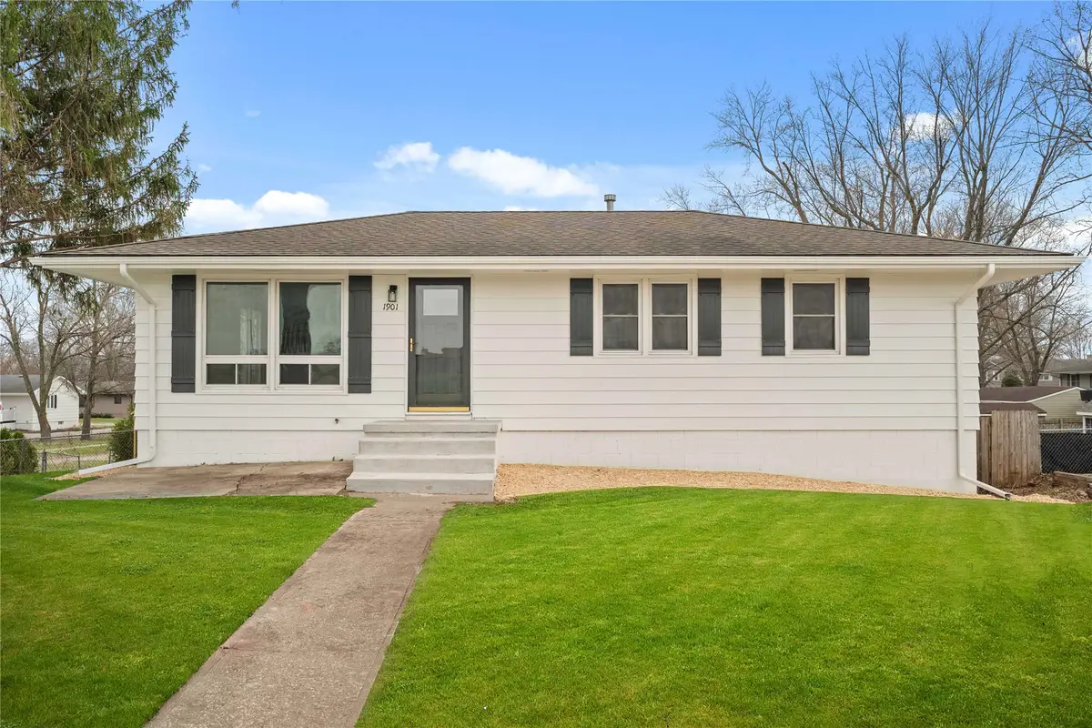 1901 W 4th Avenue, Indianola, IA 50125 - #1
