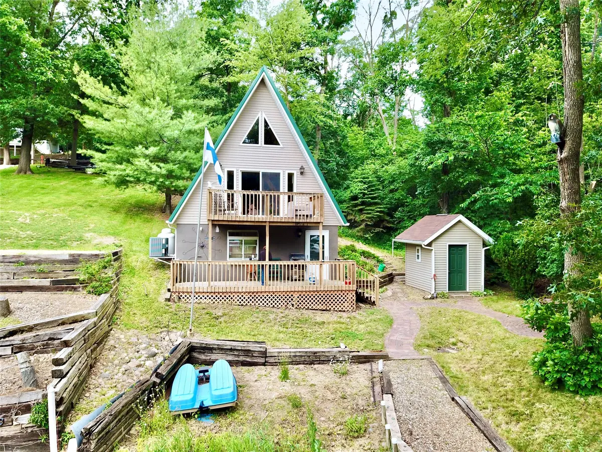 1126 Lakeshore Drive, Brooklyn, IA 52211 - #1