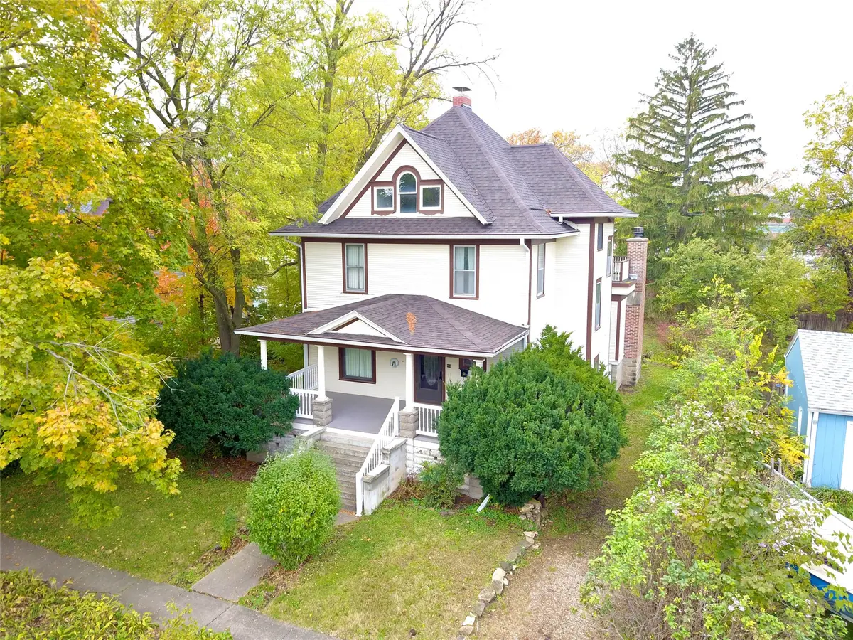 1517 Elm Street, Grinnell, IA 50112 - #1