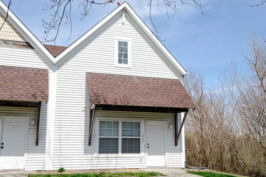 1203 10th Avenue Nw, Altoona, IA 50009 - #2