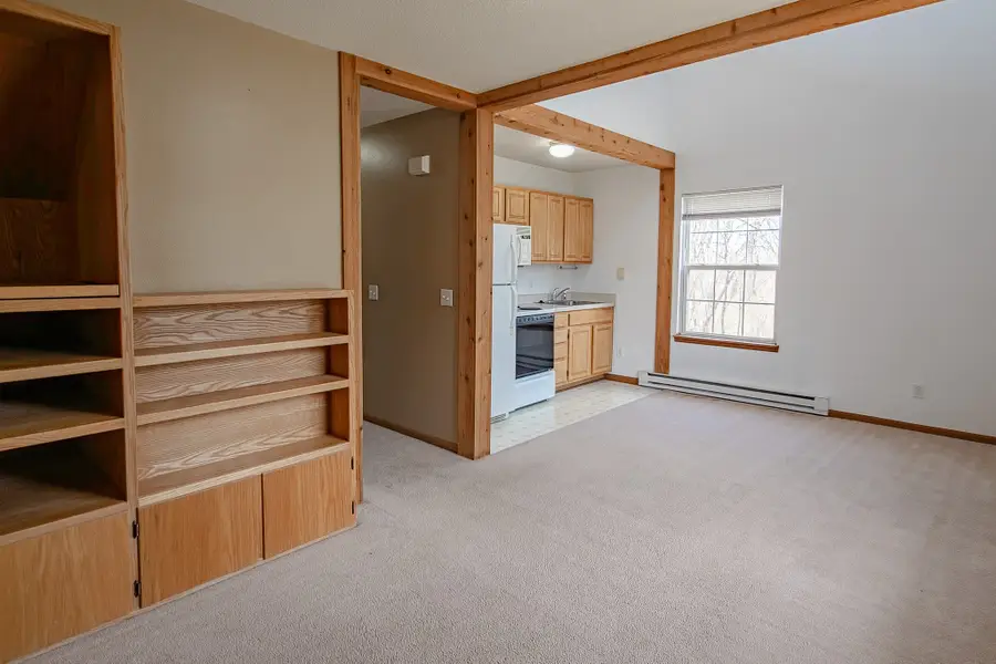 1203 10th Avenue Nw, Altoona, IA 50009 - #3