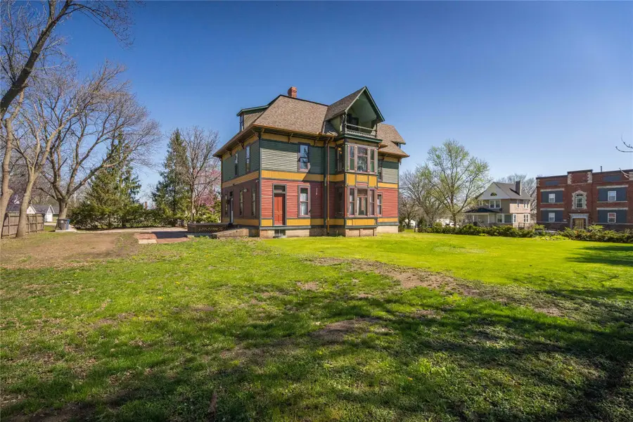 1430 10th Street, Des Moines, IA 50314 - #3