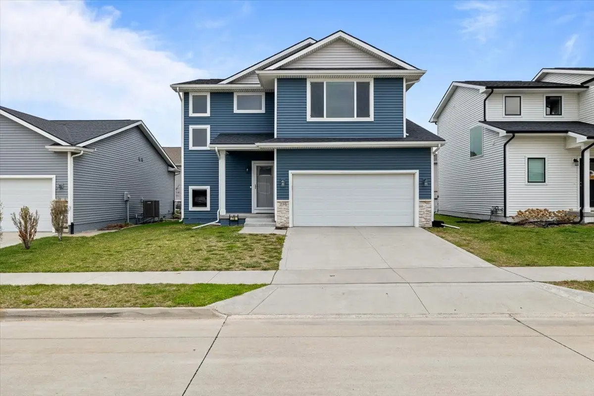 716 1st Street Nw, Bondurant, IA 50035 - #1