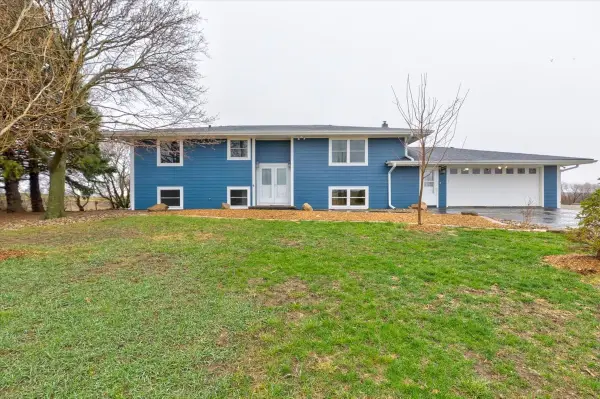 30285 200th Street, Dallas Center, IA 50063