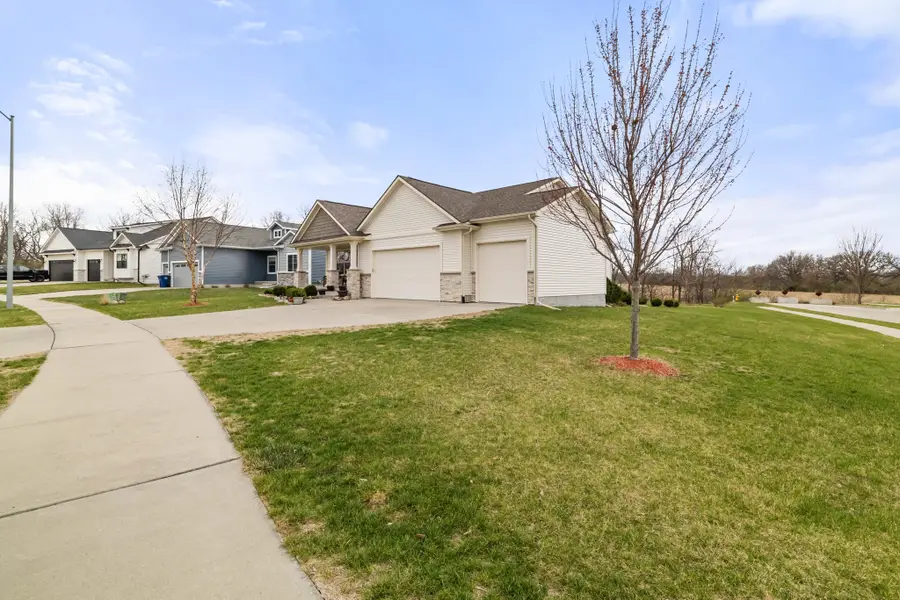 3527 E Philip Street, Des Moines, IA 50320 - #3