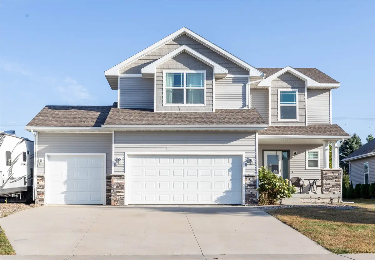 14327 Aurora Avenue, Urbandale, IA 50323 - #1