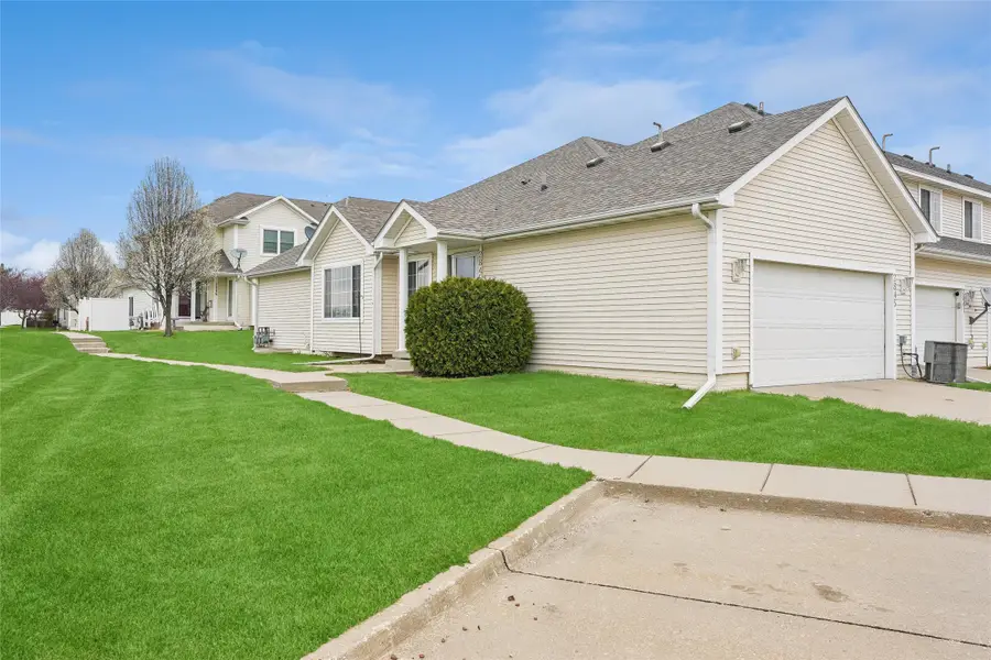 2845 Orinoco Court Sw, Altoona, IA 50009 - #3