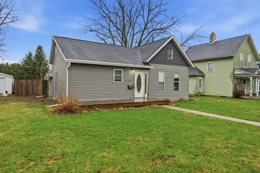 525 High Street, Grinnell, IA 50112 - #2