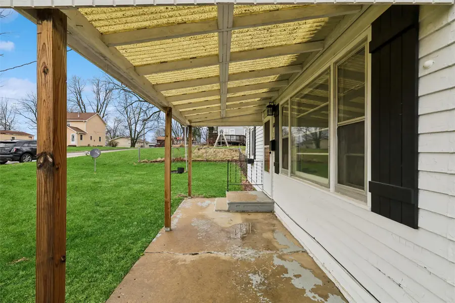 510 W 5th Avenue, Indianola, IA 50125 - #3