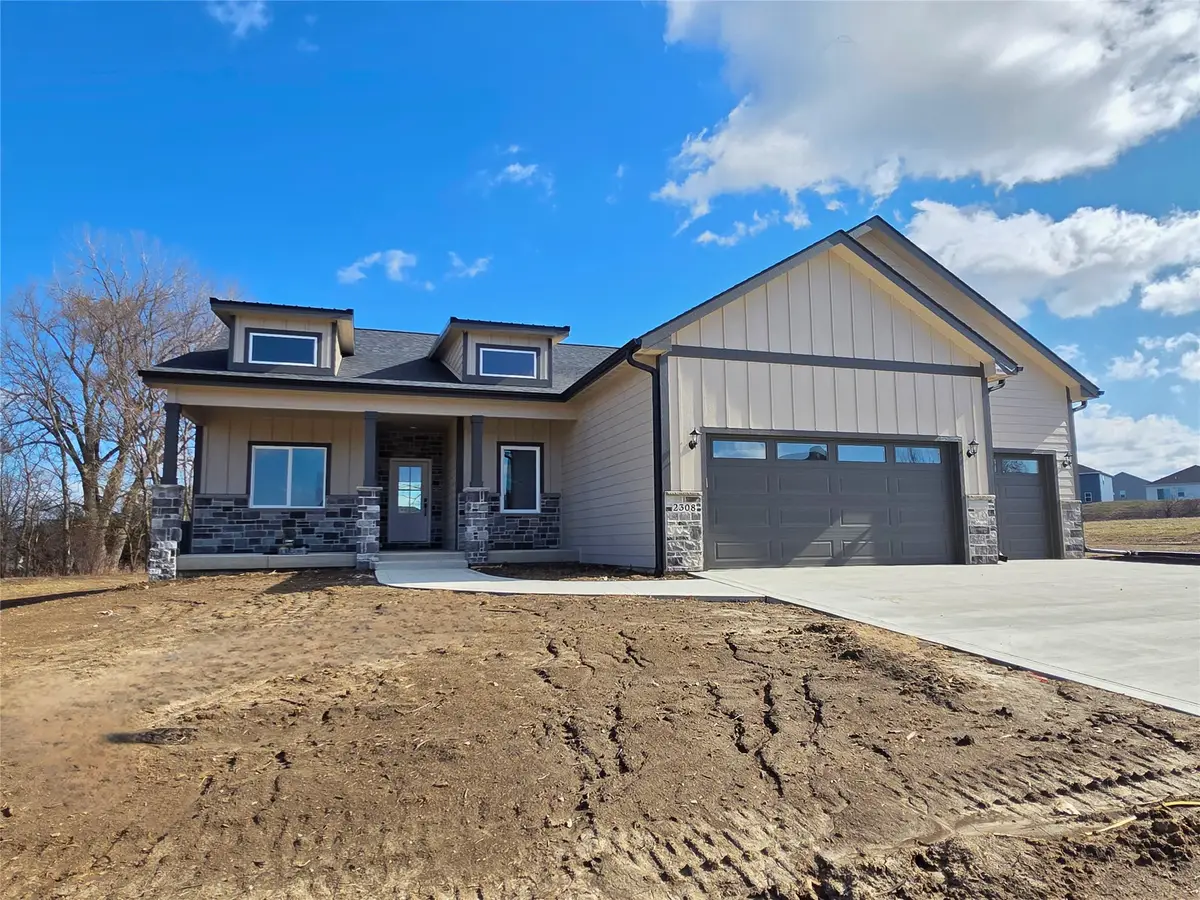 2308 N 7th Street, Indianola, IA 50125 - #1