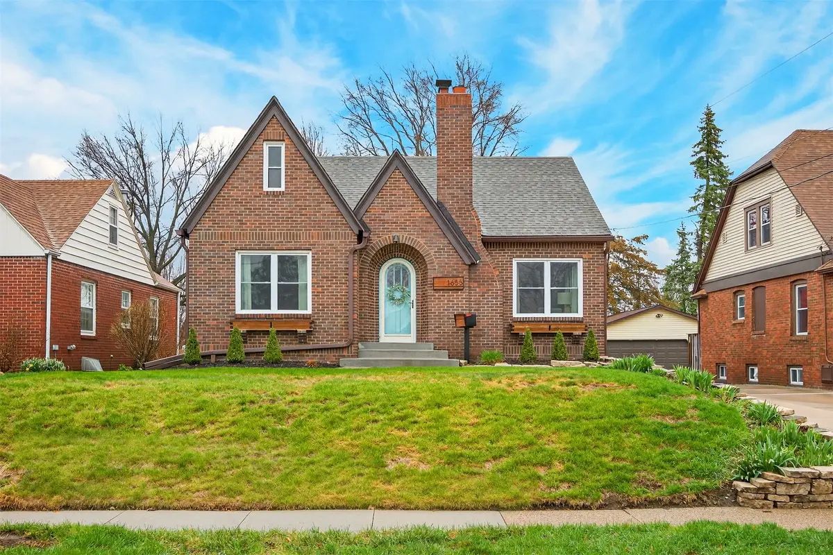 1655 Beaver Avenue, Des Moines, IA 50310 - #1