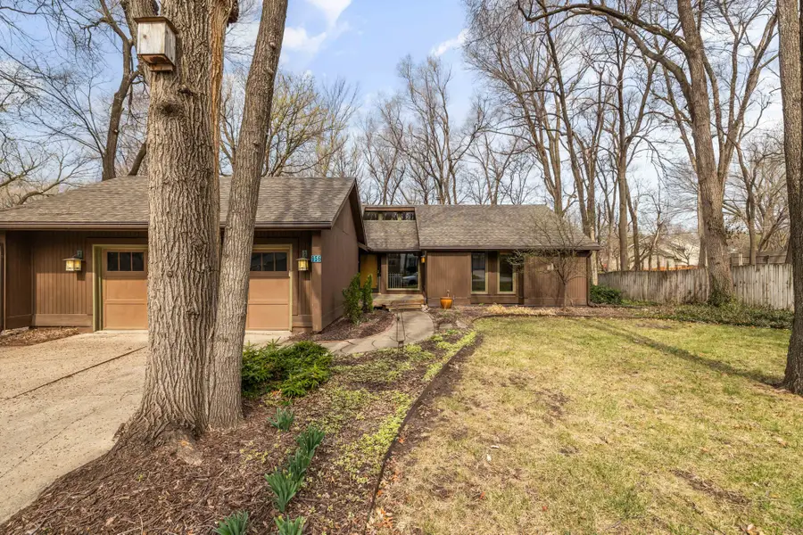 956 55th Street, West Des Moines, IA 50266 - #2