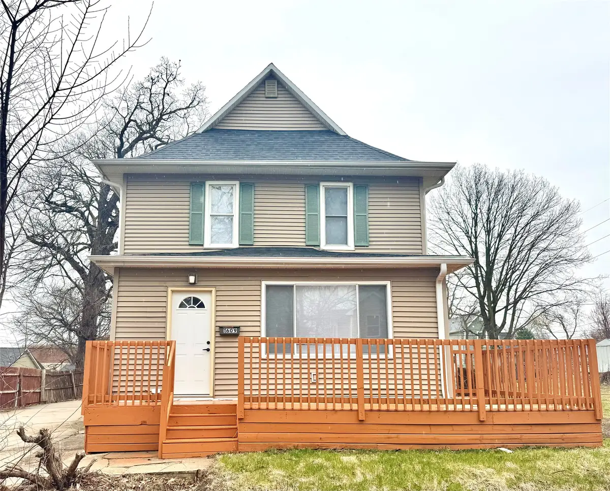 1609 12th Street, Des Moines, IA 50314 - #1