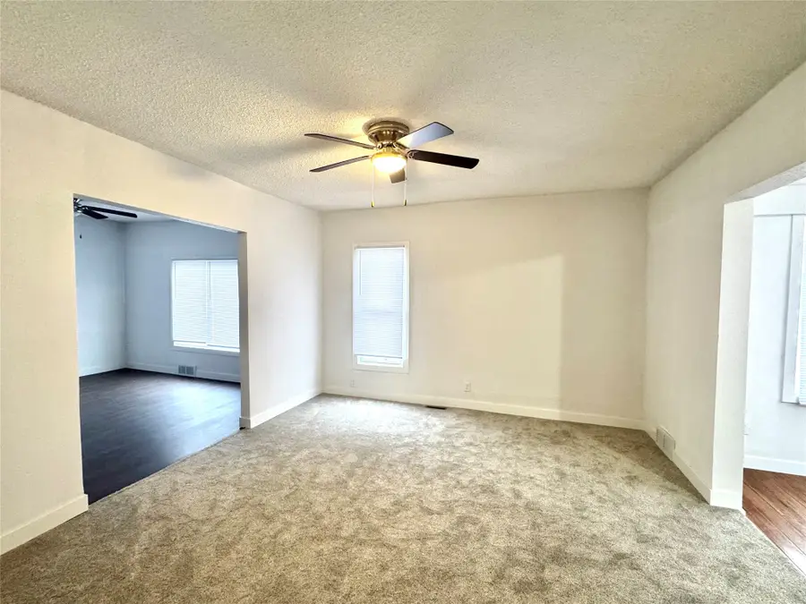 1609 12th Street, Des Moines, IA 50314 - #2