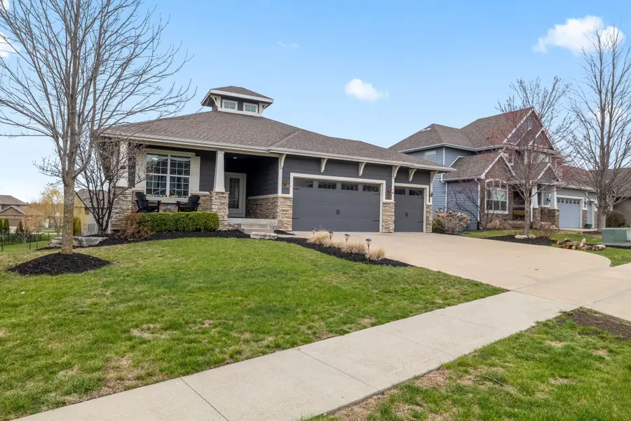 16837 Prairie Drive, Clive, IA 50325 - #2