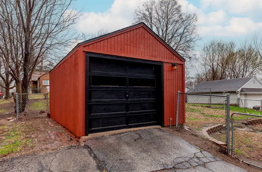 2721 Cornell Street, Des Moines, IA 50313 - #3