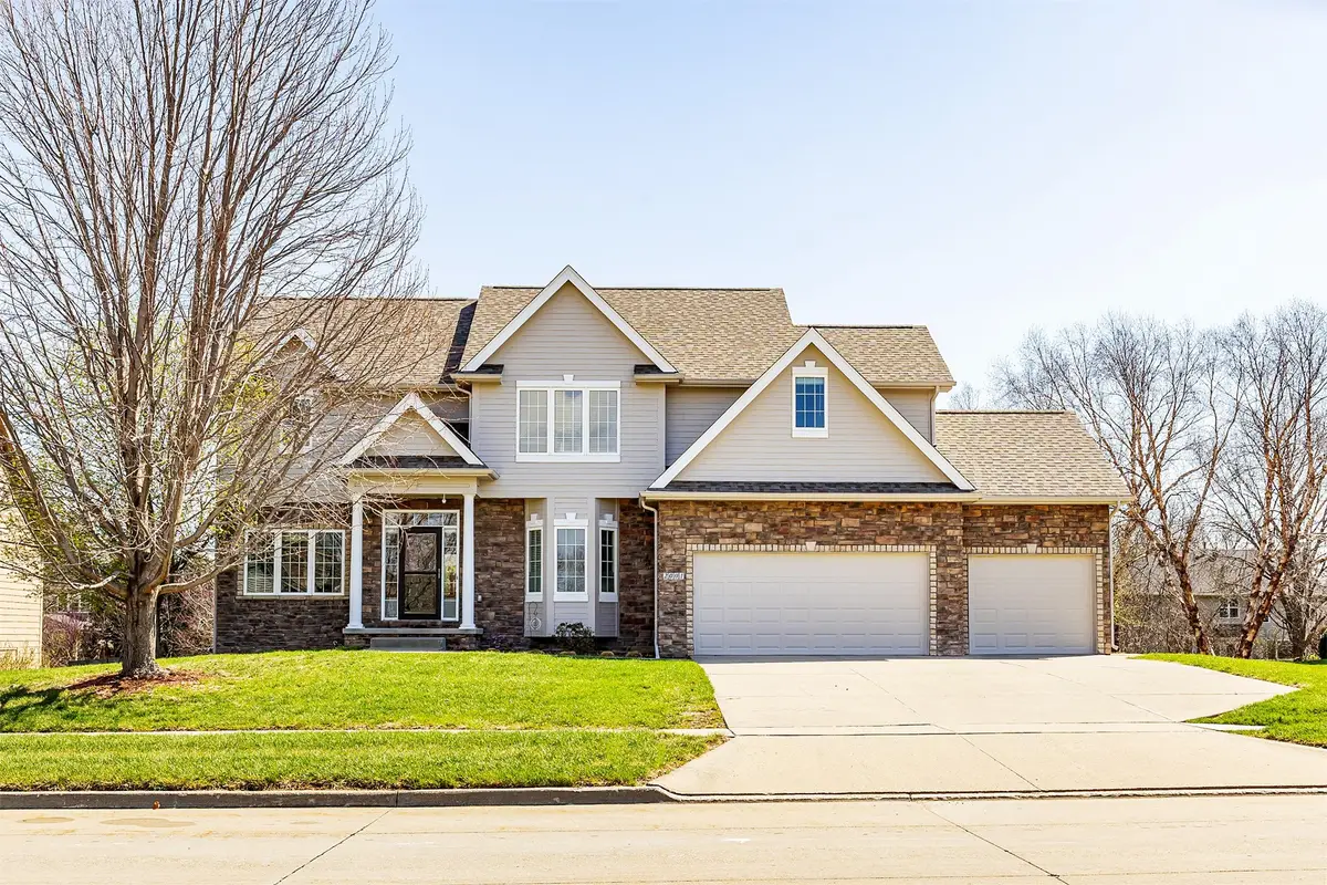 2001 NE Innsbruck Drive, Ankeny, IA 50021 - #1