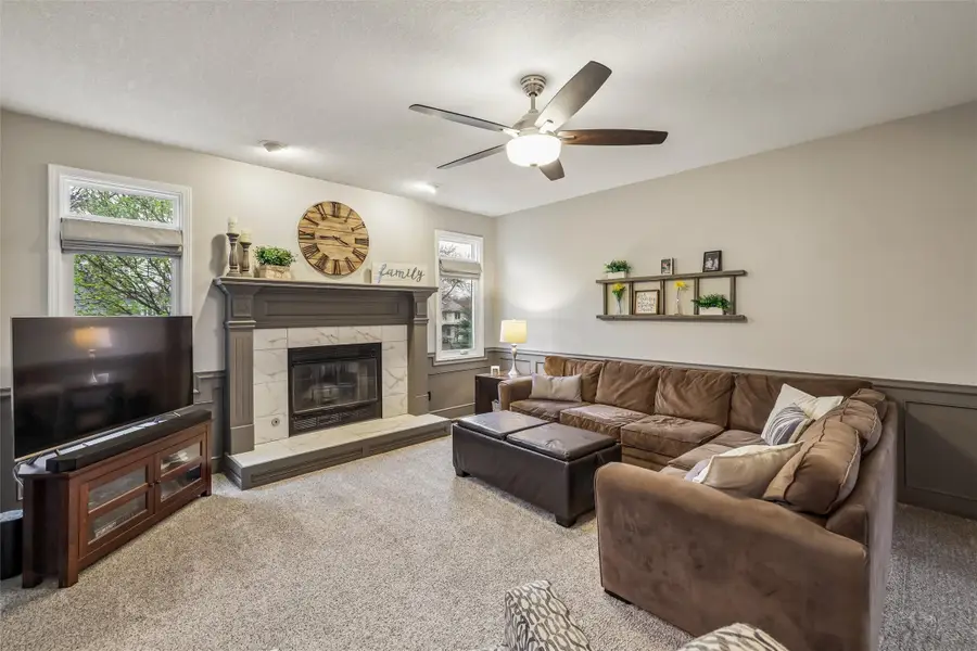 9114 Iltis Drive, Urbandale, IA 50322 - #3