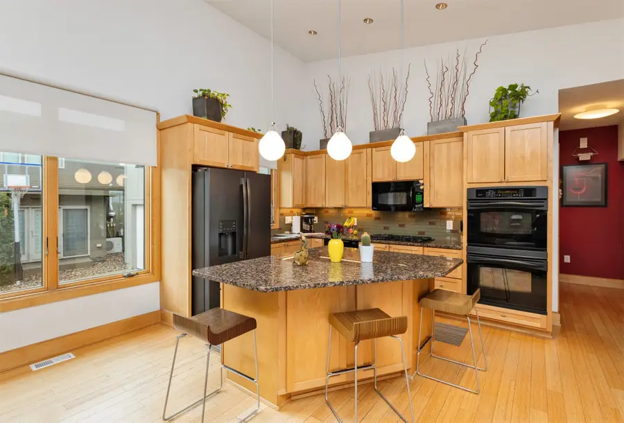 5682 Long Meadow Court, Johnston, IA 50131 - #3