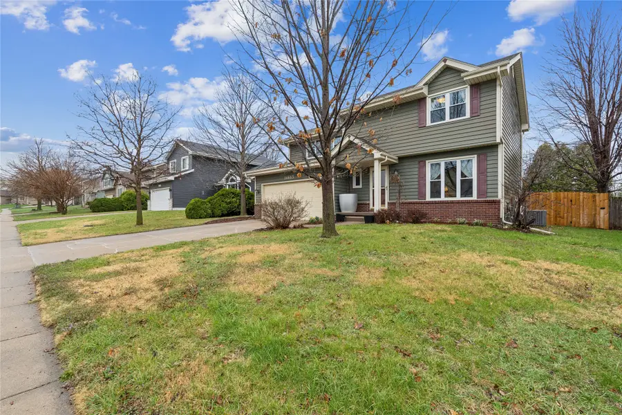 14663 Summit Drive, Clive, IA 50325 - #2