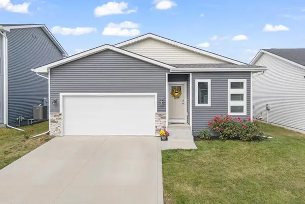 604 1st Street Nw, Bondurant, IA 50035