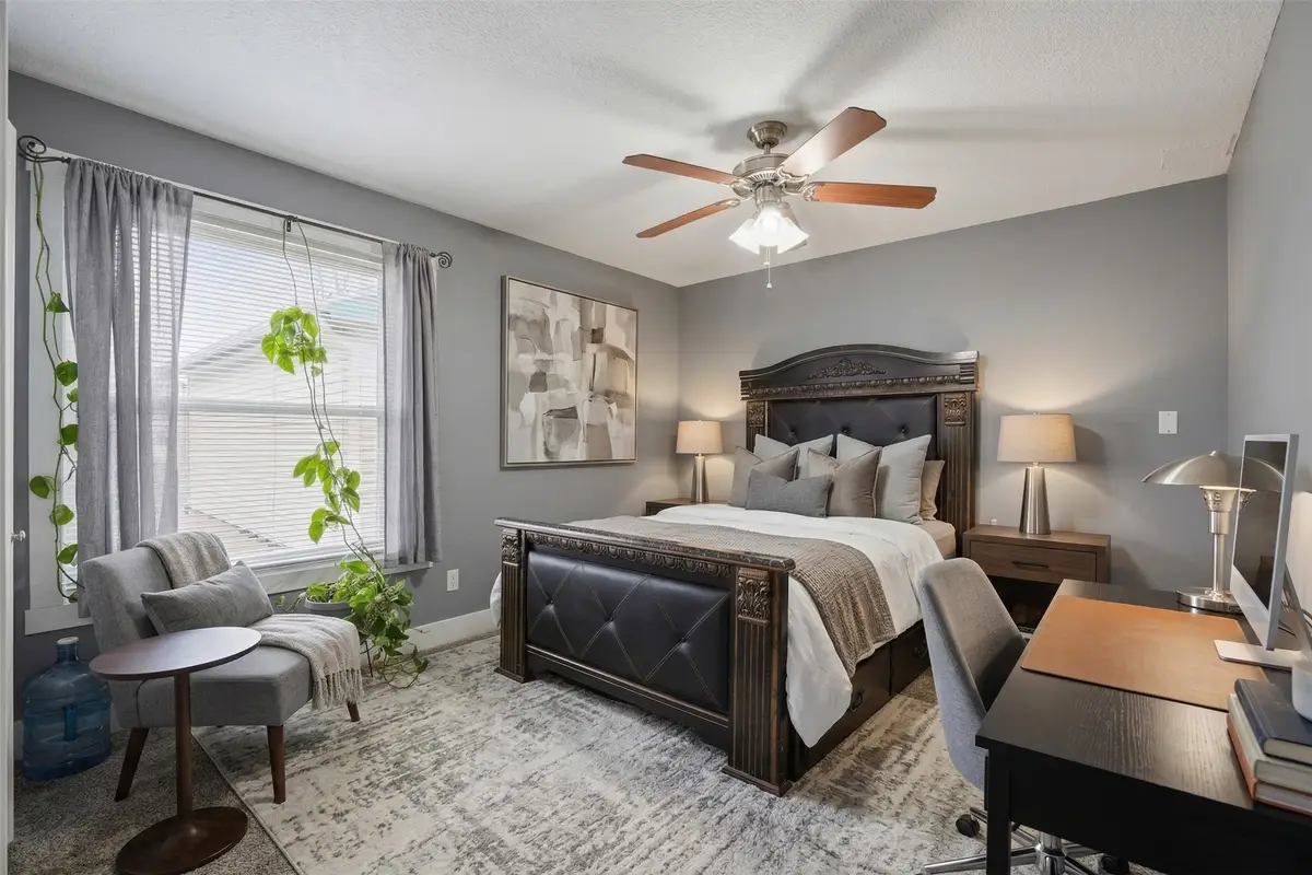 3221 E 12th Street, Des Moines, IA 50316 - #1