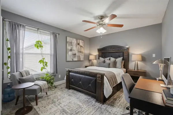 3221 E 12th Street, Des Moines, IA 50316