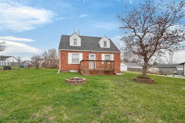 2325 E 41st Street, Des Moines, IA 50317