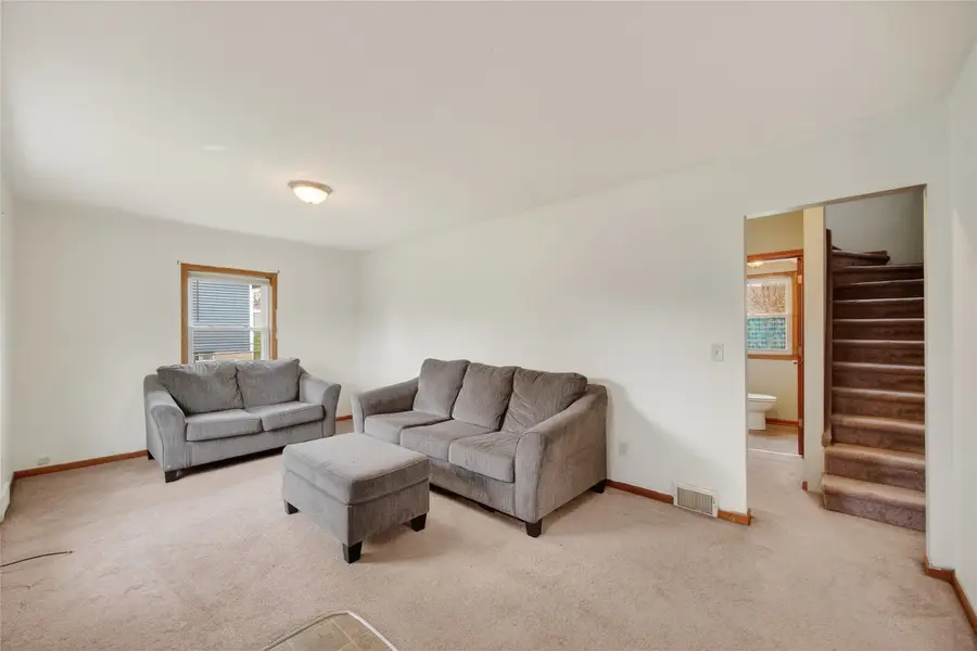 2325 E 41st Street, Des Moines, IA 50317 - #3