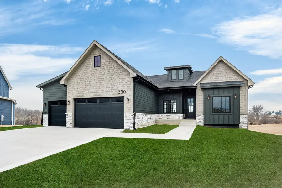 1330 NW Brooks Drive, Waukee, IA 50263 - #2